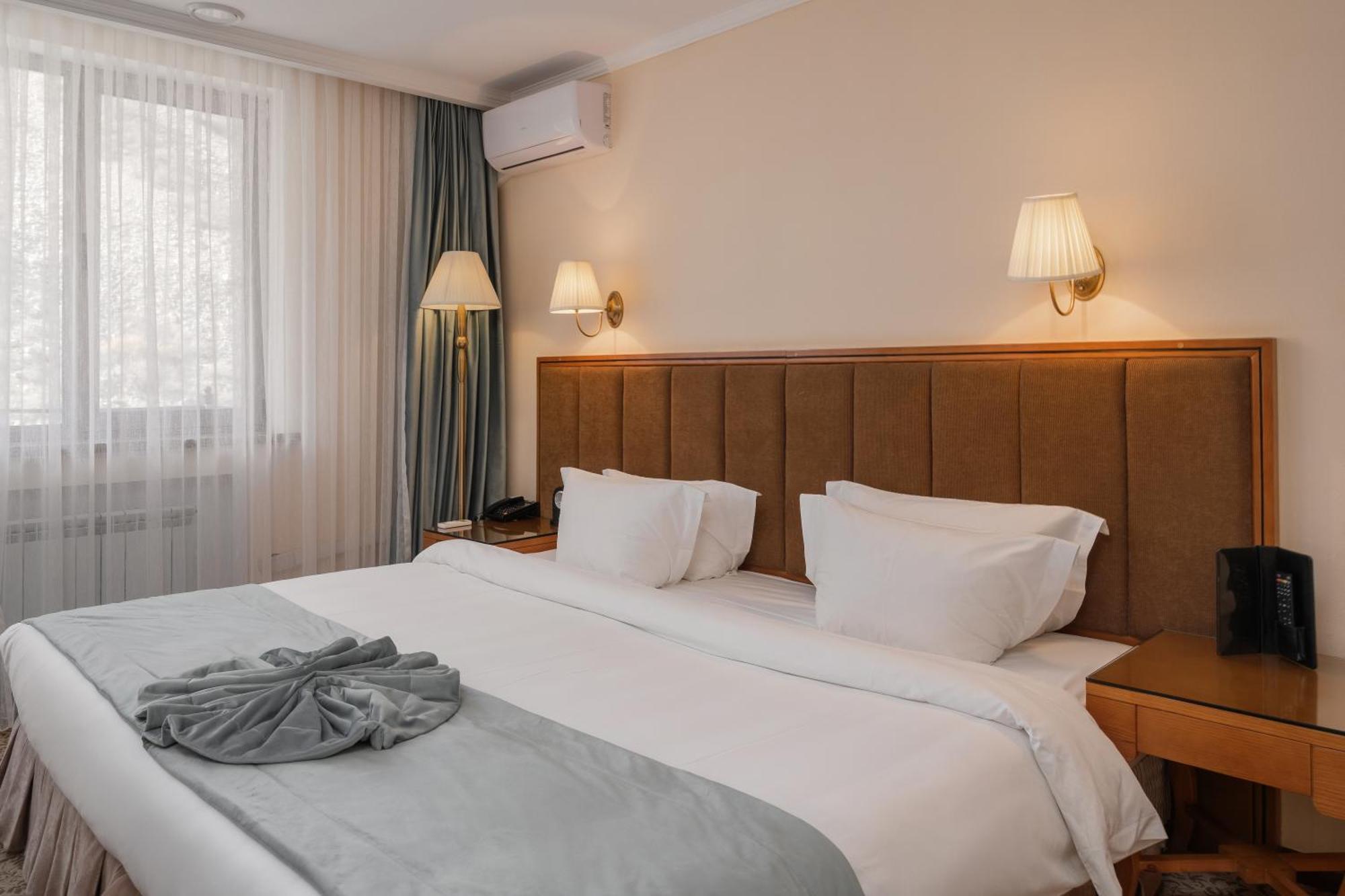 Jannat Resort Kara-Bulak Eksteriør billede